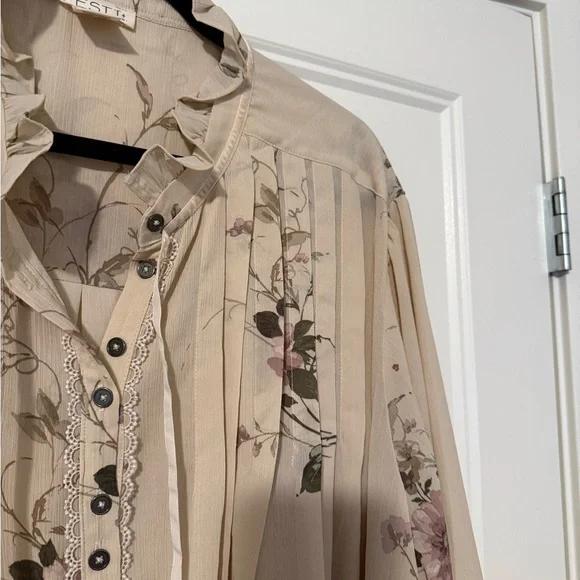 Festi Pleated Ruffle Neck Blouse - Picture 3 of 6